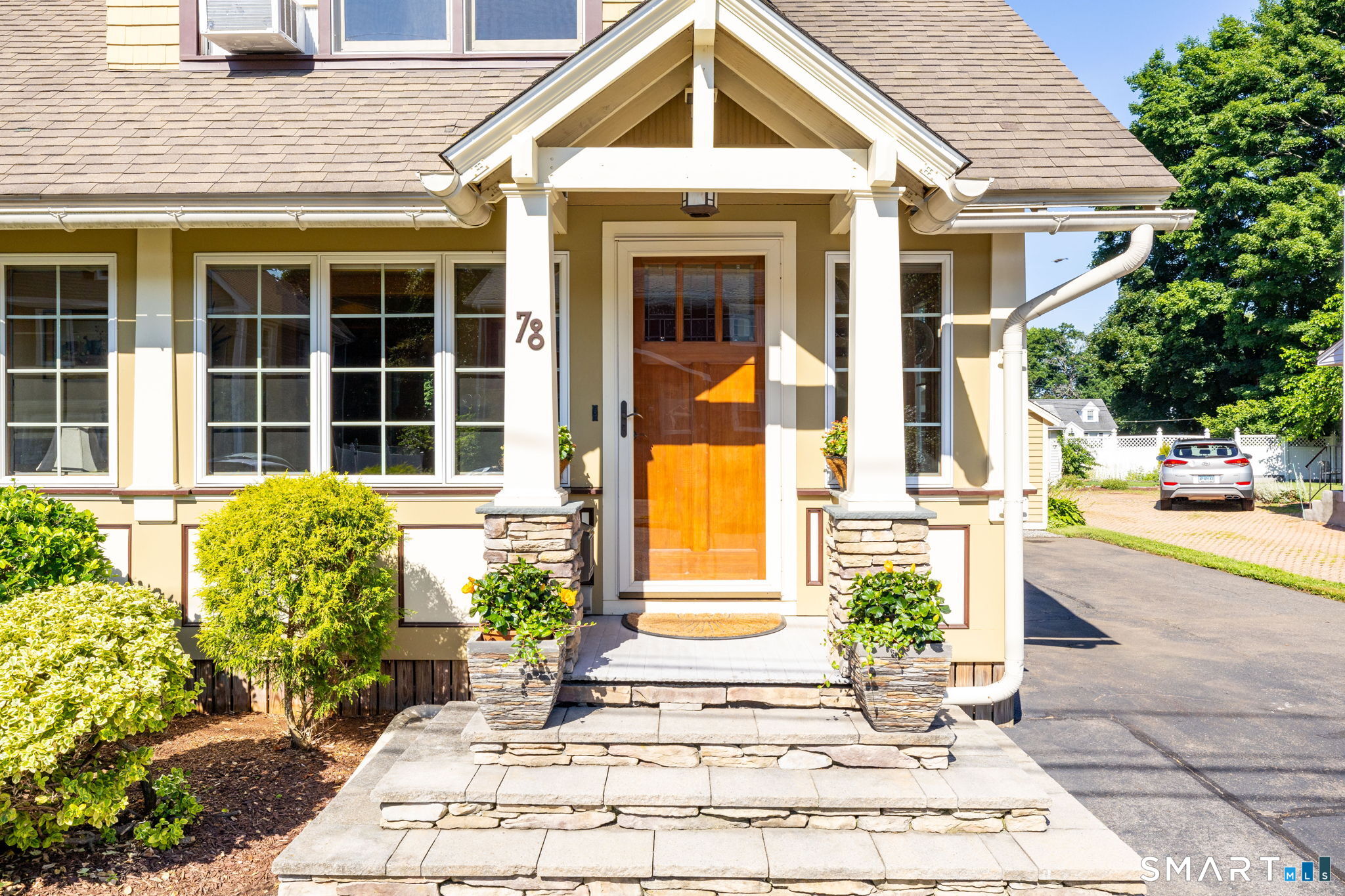 78 Lyness Street Manchester CT 06040