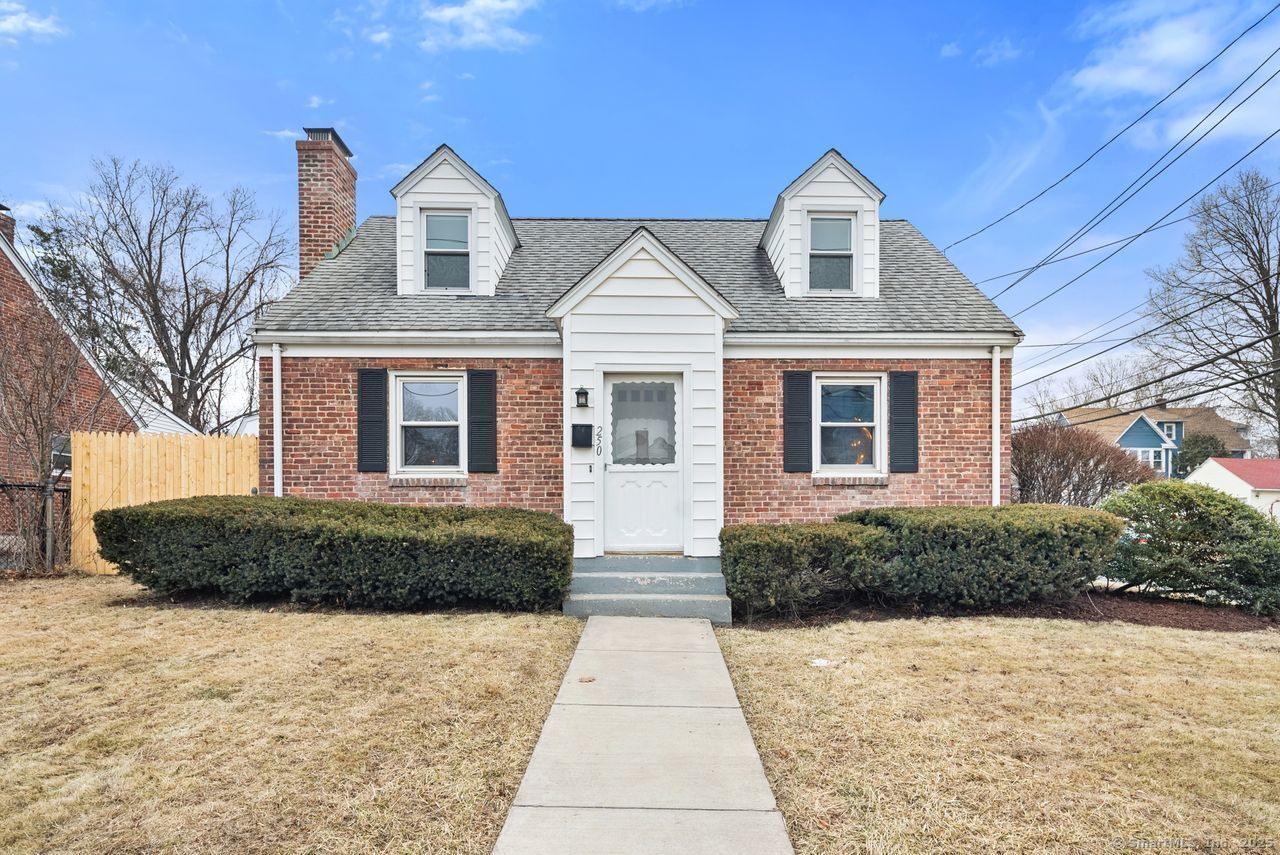 250 Oakwood Avenue West Hartford CT 06110
