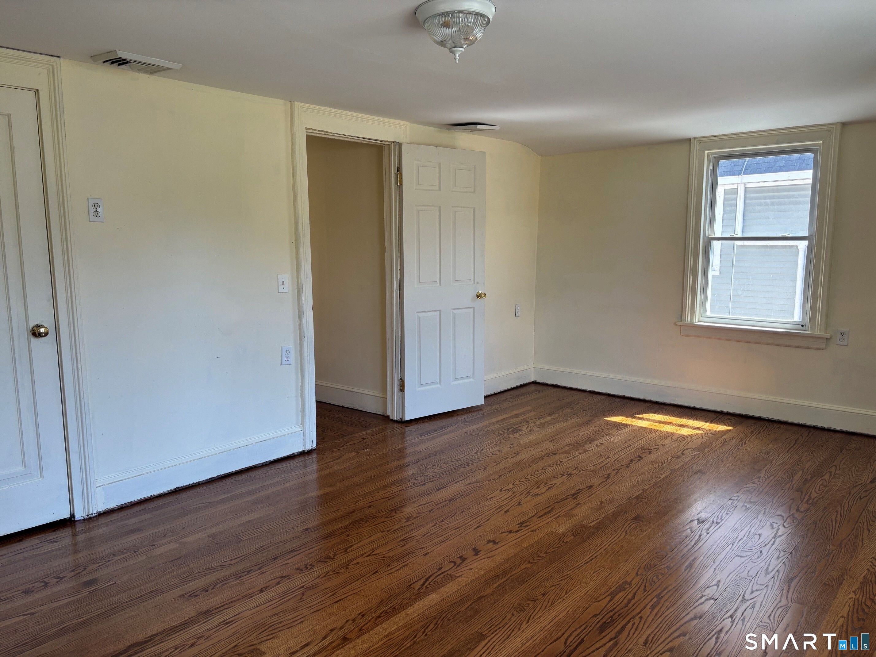 105 Welchs Point Road Milford CT 06460