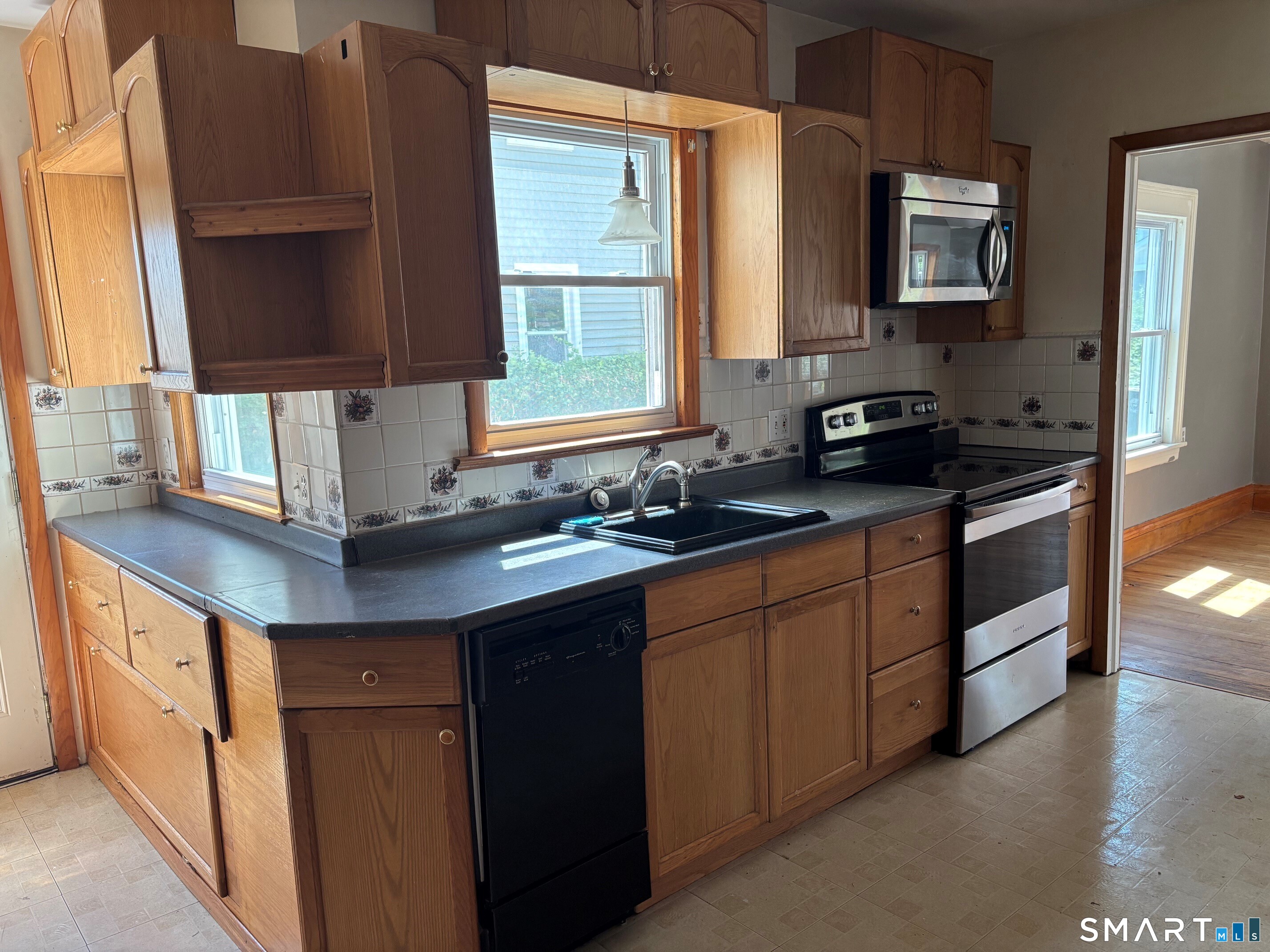 105 Welchs Point Road Milford CT 06460
