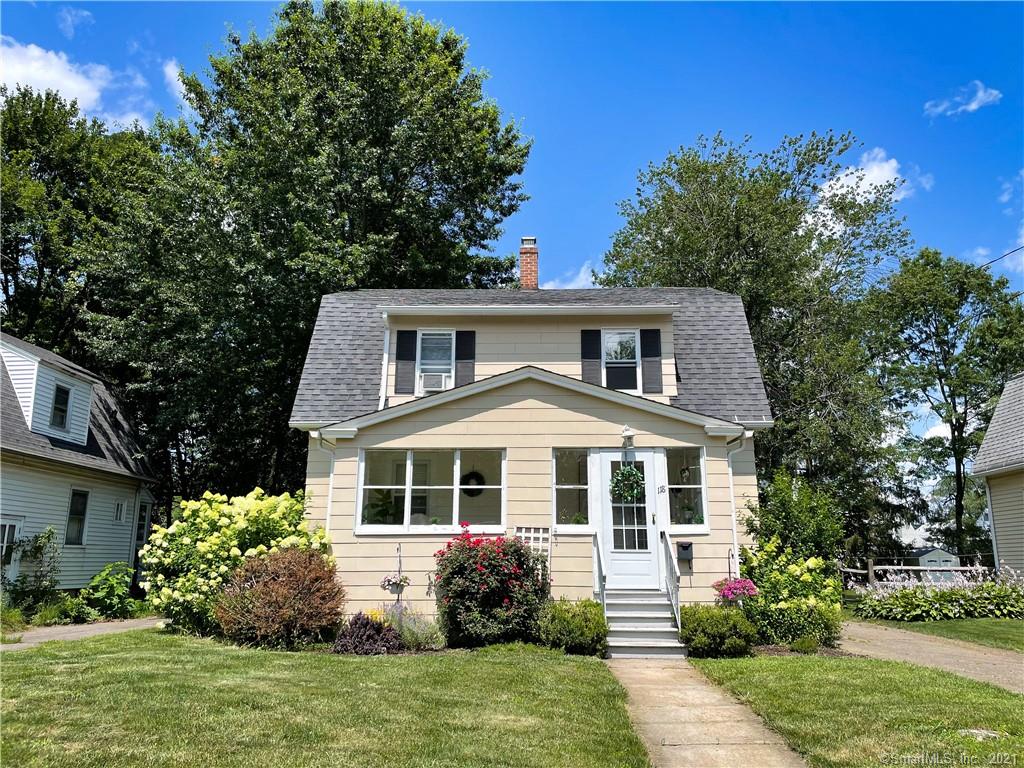 118 Englewood Avenue West Hartford CT 06110