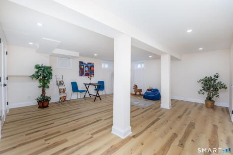 18 Eastview Street West Hartford CT 06107