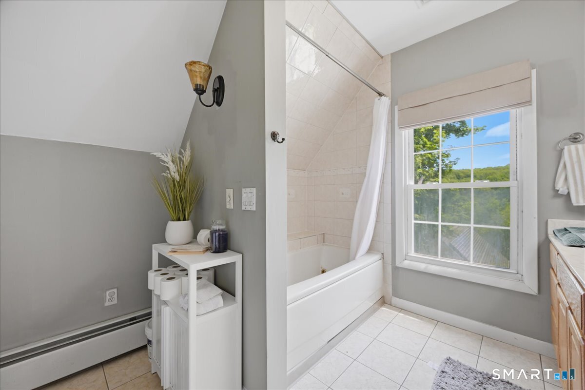 161 Old Norwich Road Waterford CT 06375