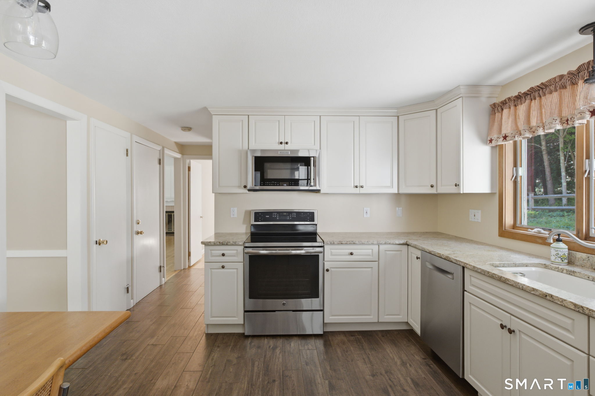 22 Trailsend Drive Canton CT 06019