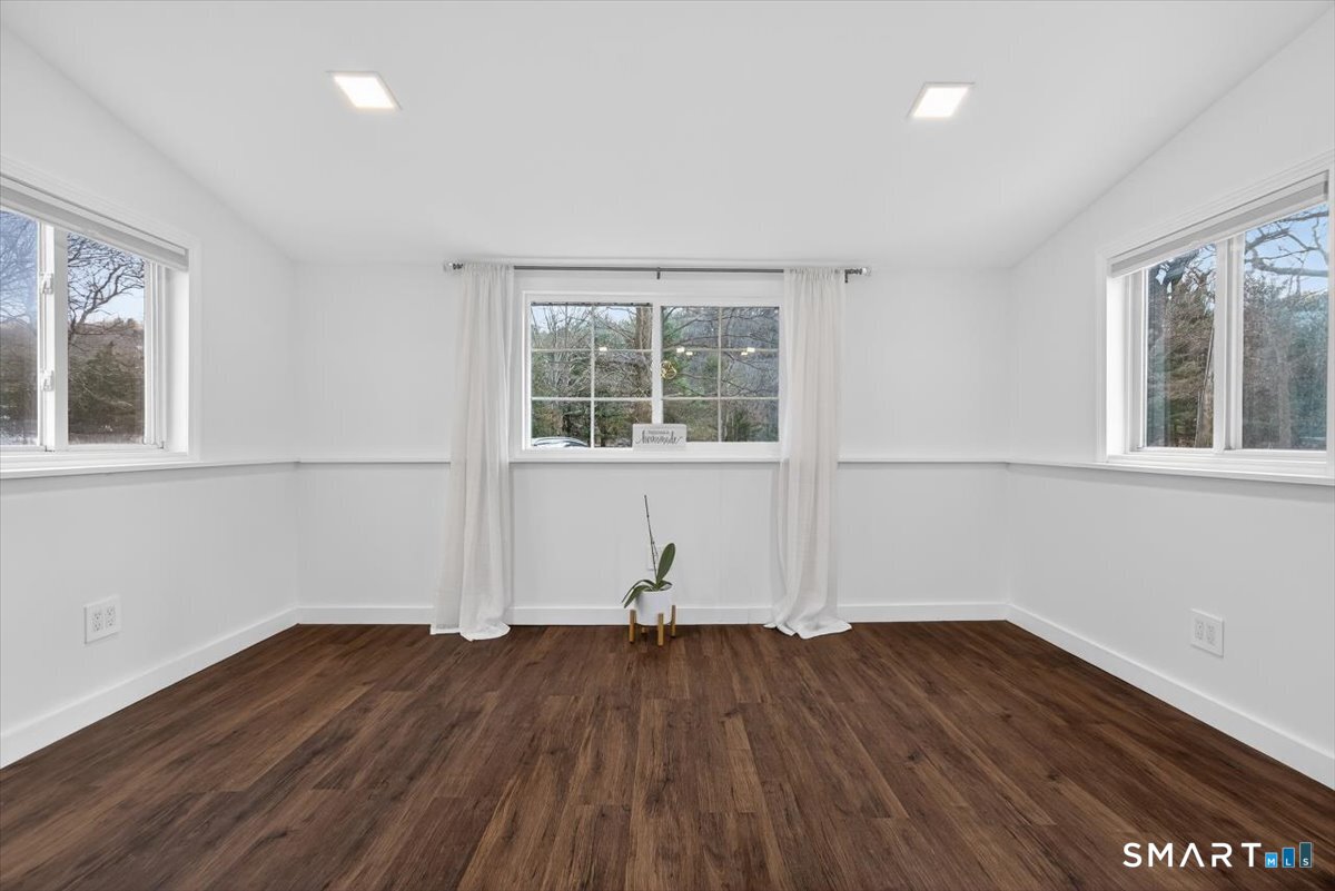 148 Roosevelt Drive Seymour CT 06483