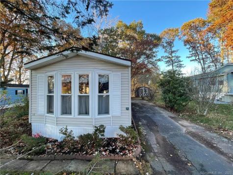 16 Stonewood Terrace Vernon CT 06066