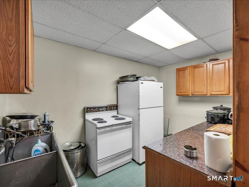61 Maple Avenue Wallingford CT 06492