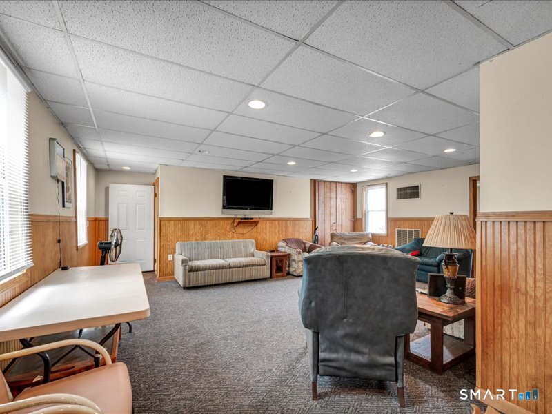61 Maple Avenue Wallingford CT 06492