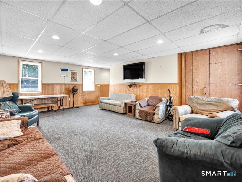 61 Maple Avenue Wallingford CT 06492