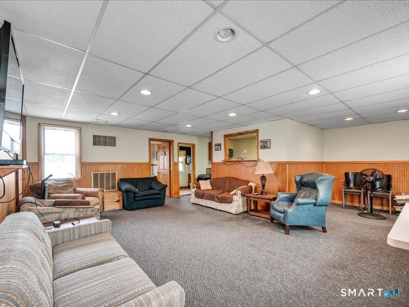 61 Maple Avenue Wallingford CT 06492