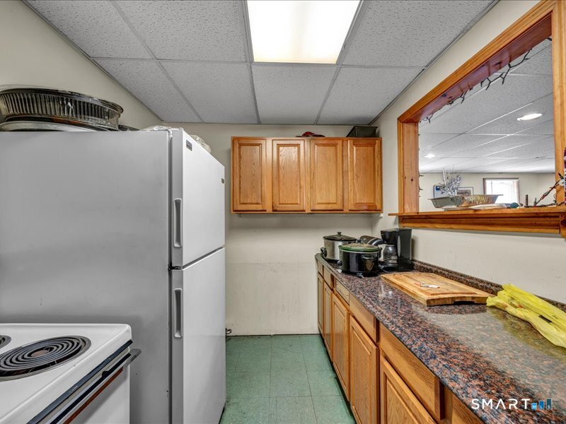 61 Maple Avenue Wallingford CT 06492