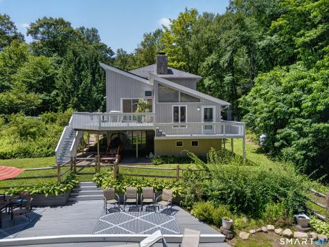 119 Peaceable Street Redding CT 06896