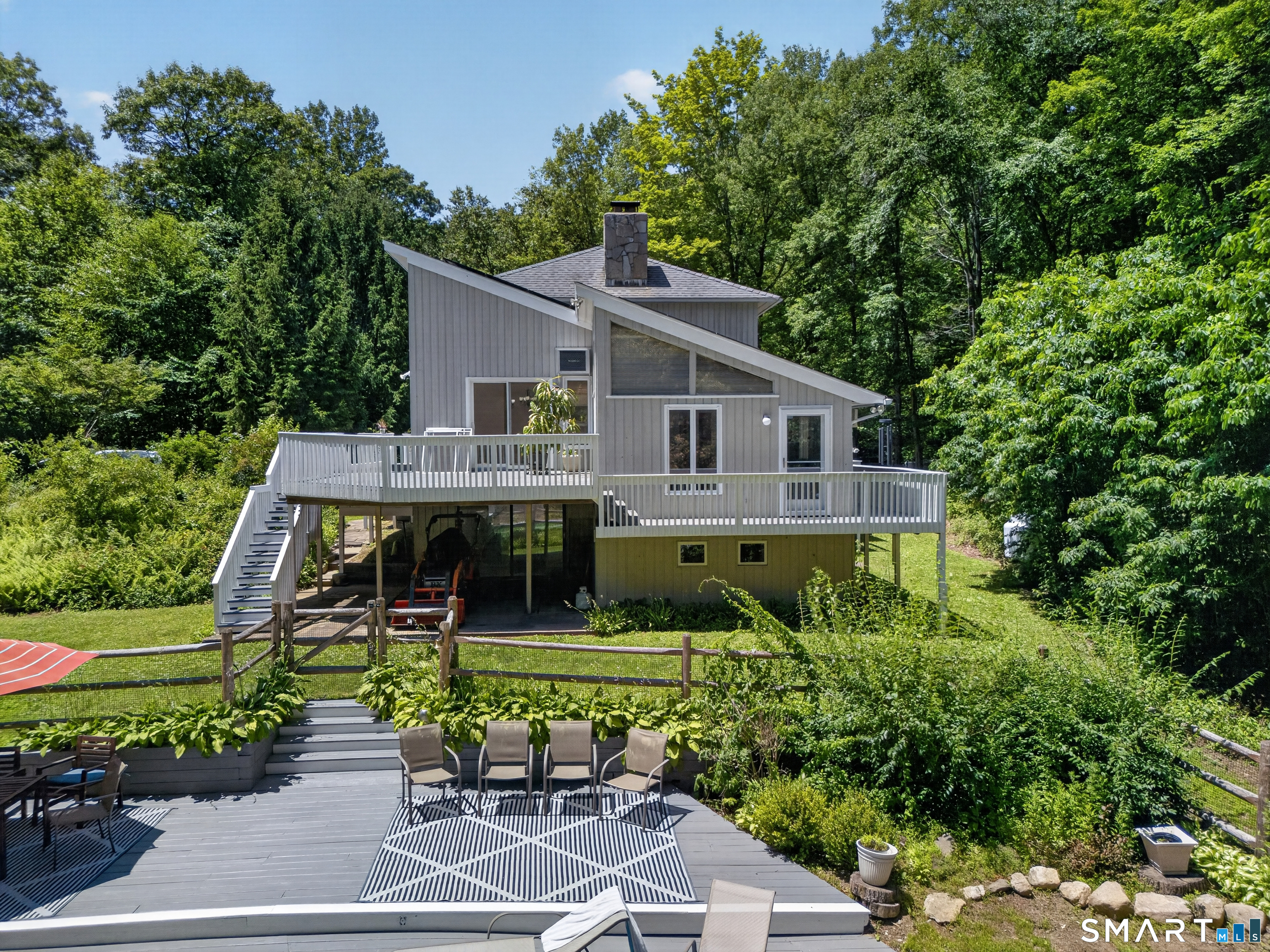 119 Peaceable Street Redding CT 06896
