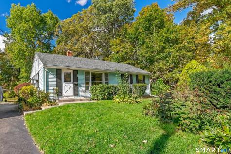 22 Kelsey Place Bloomfield CT 06002