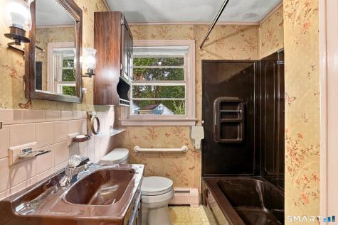 22 Kelsey Place Bloomfield CT 06002
