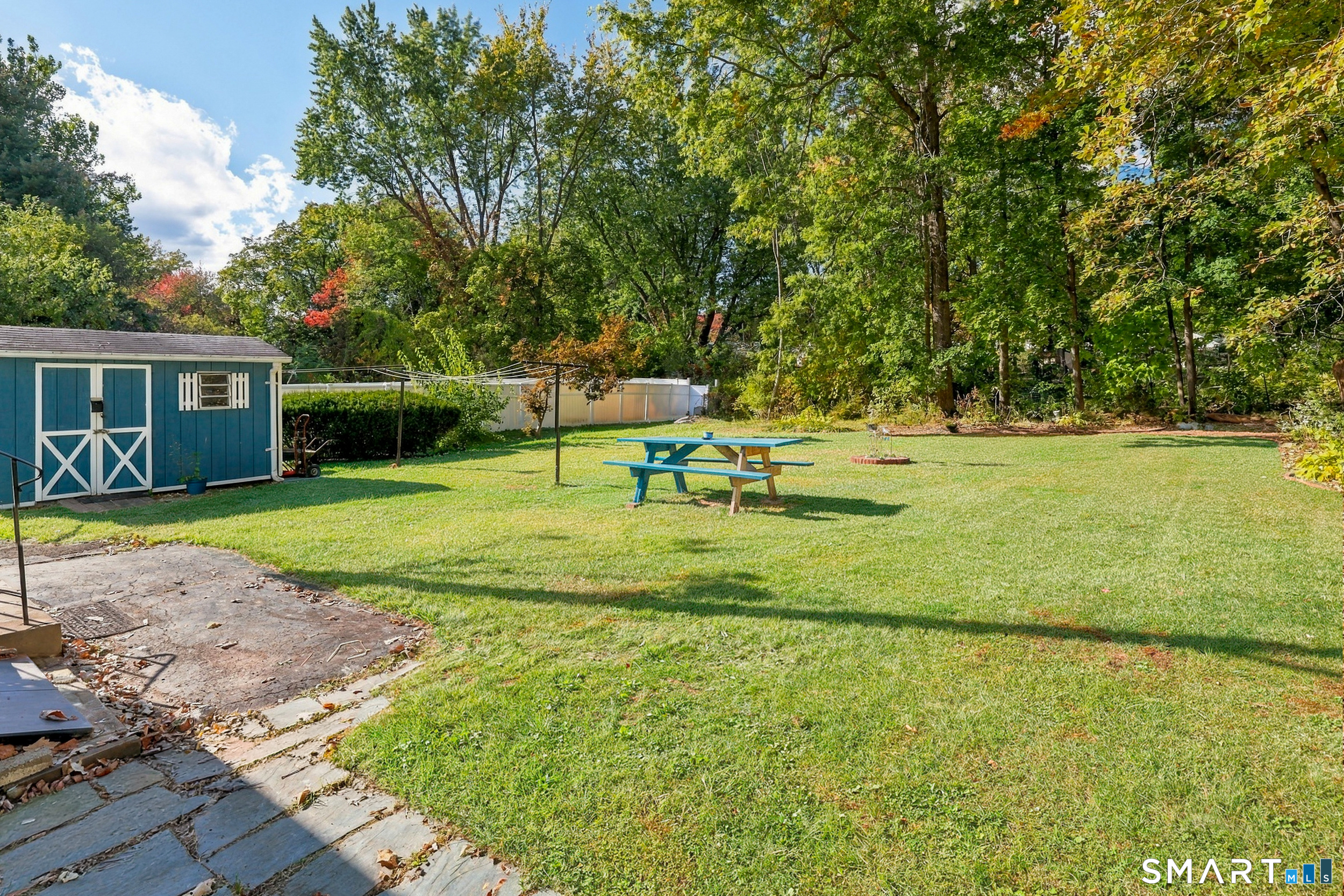 22 Kelsey Place Bloomfield CT 06002