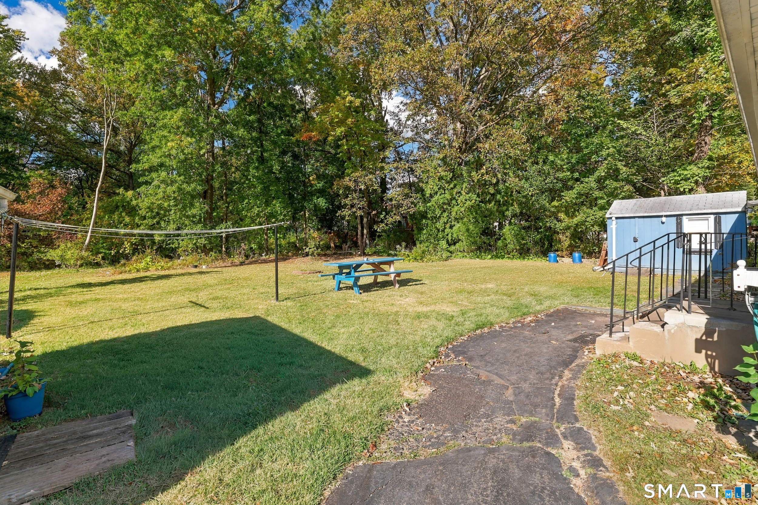 22 Kelsey Place Bloomfield CT 06002