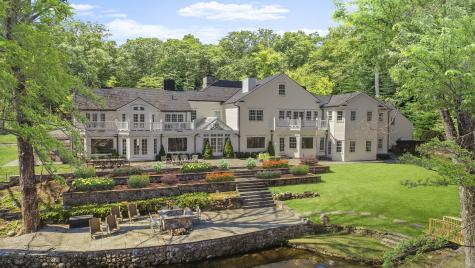 637 Valley Road New Canaan CT 06840
