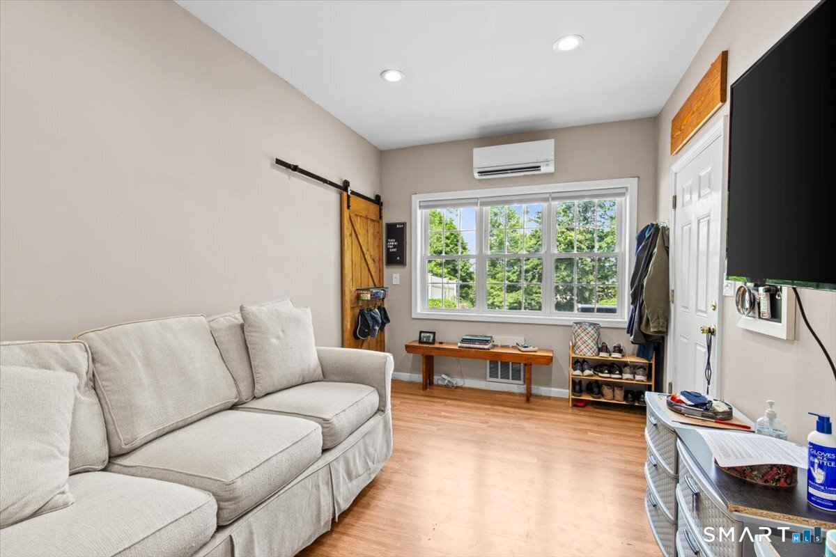 154 Long Hill Road Wallingford CT 06492