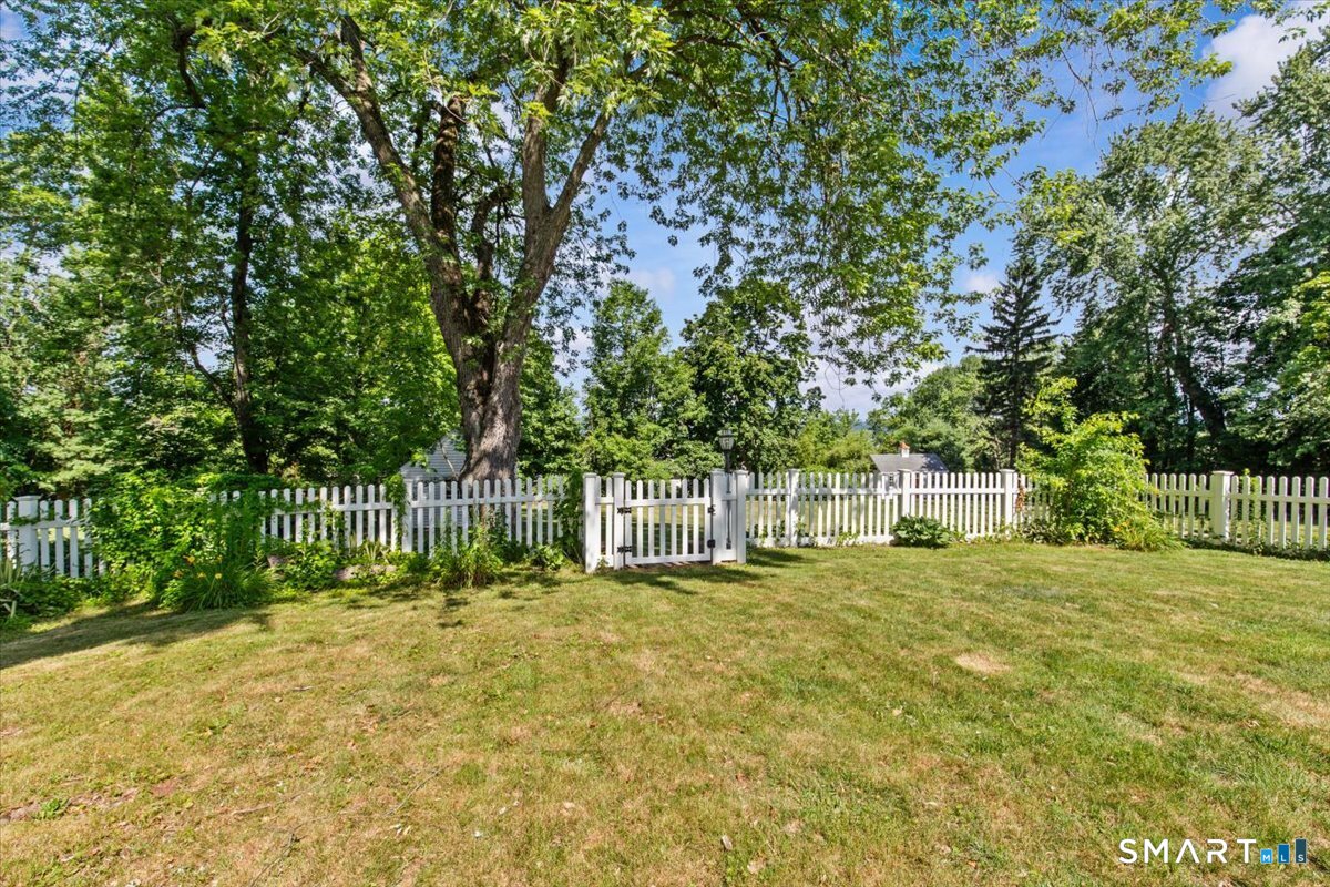 154 Long Hill Road Wallingford CT 06492