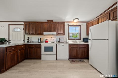 15 Pine Street East Windsor CT 06088