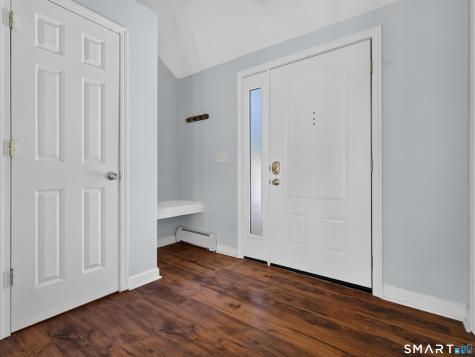 10 Glezen Street Norwich CT 06360