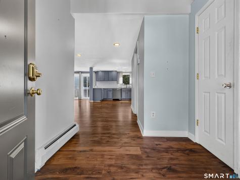 10 Glezen Street Norwich CT 06360
