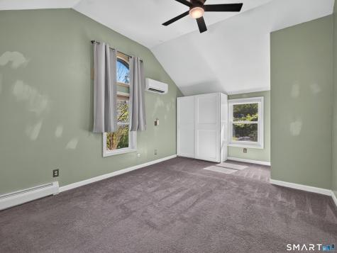 10 Glezen Street Norwich CT 06360