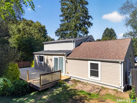 10 Glezen Street Norwich CT 06360