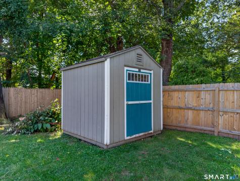 10 Glezen Street Norwich CT 06360
