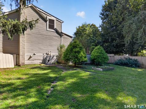 10 Glezen Street Norwich CT 06360