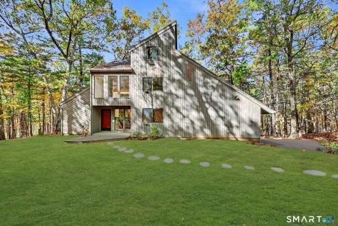 30 Avonside Knolls Avon CT 06001