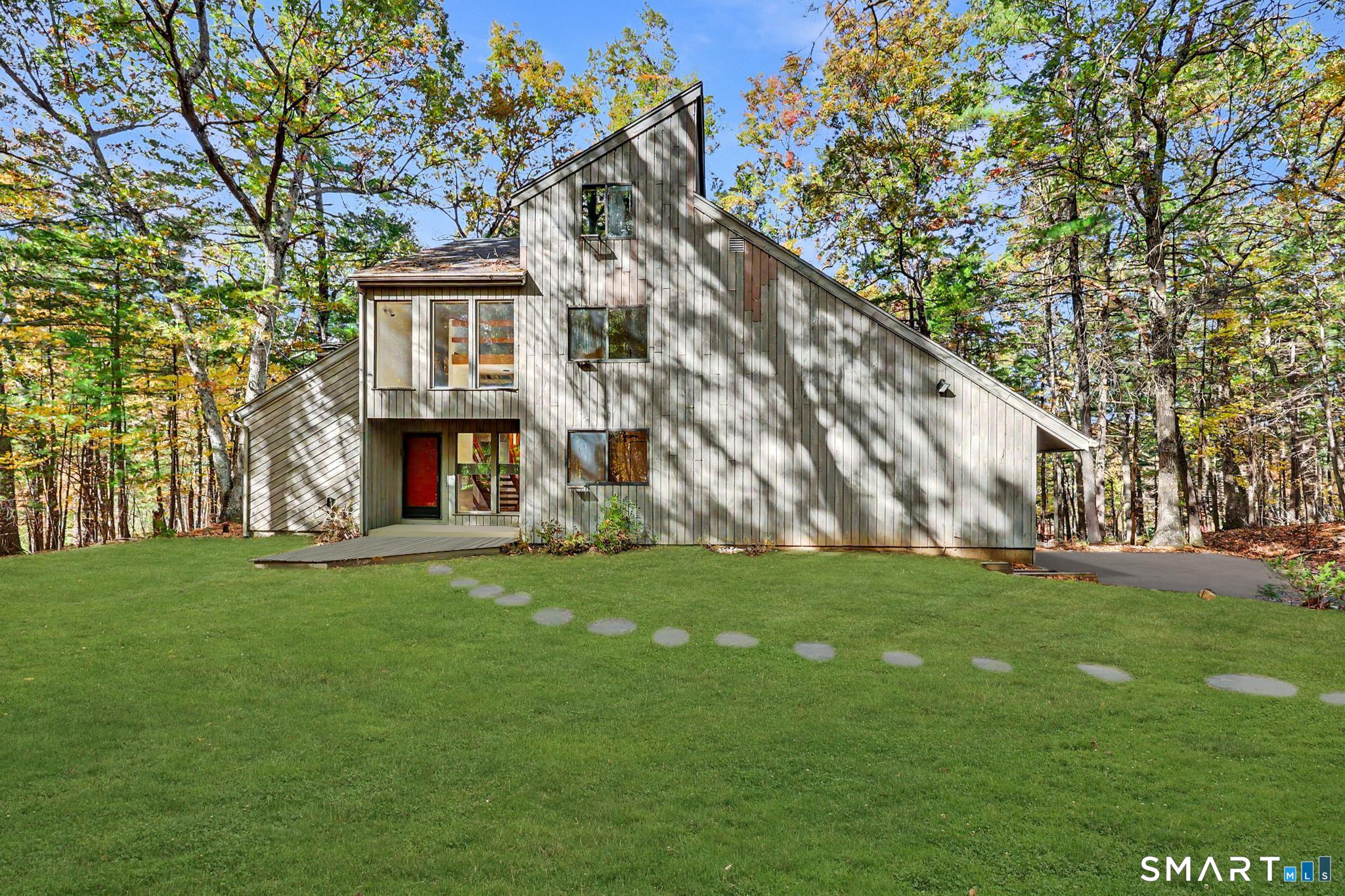 30 Avonside Knolls Avon CT 06001