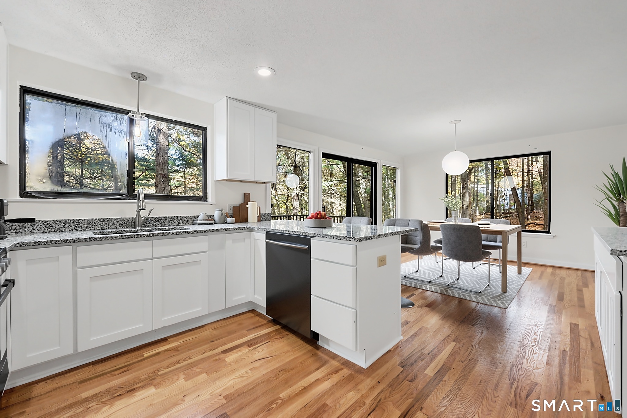 30 Avonside Knolls Avon CT 06001