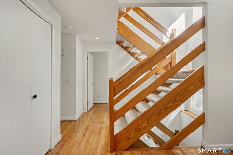 30 Avonside Knolls Avon CT 06001