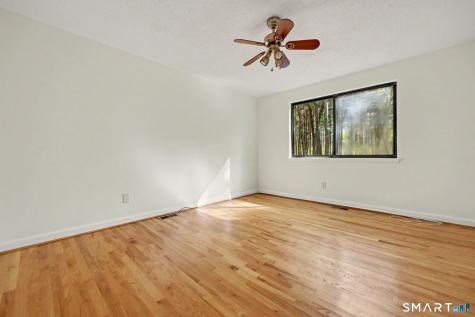 30 Avonside Knolls Avon CT 06001