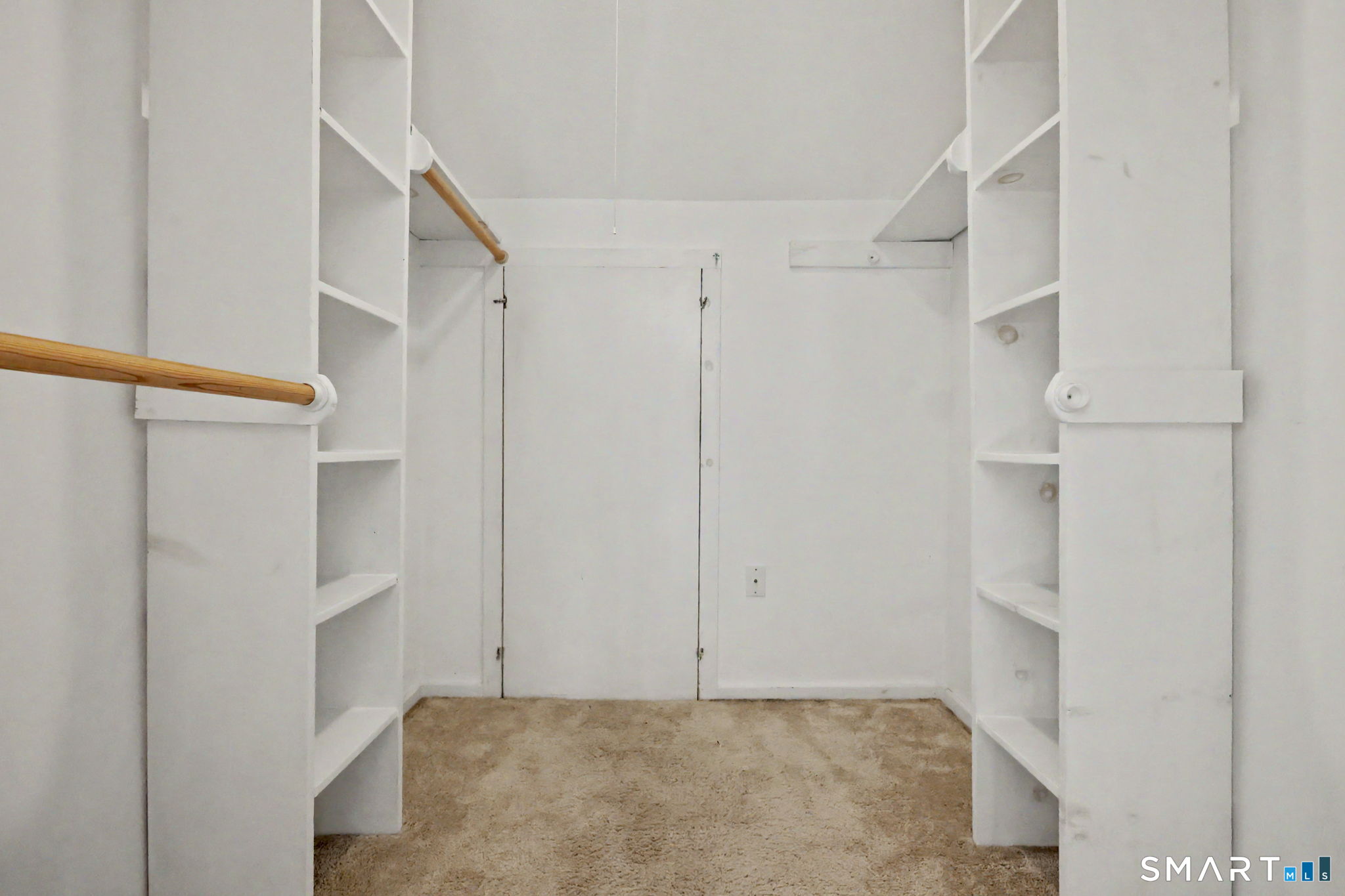 30 Avonside Knolls Avon CT 06001