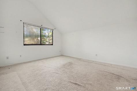 30 Avonside Knolls Avon CT 06001