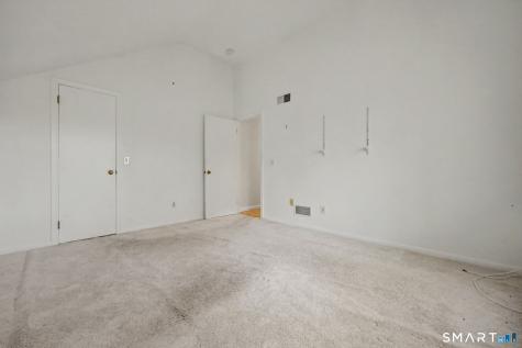 30 Avonside Knolls Avon CT 06001