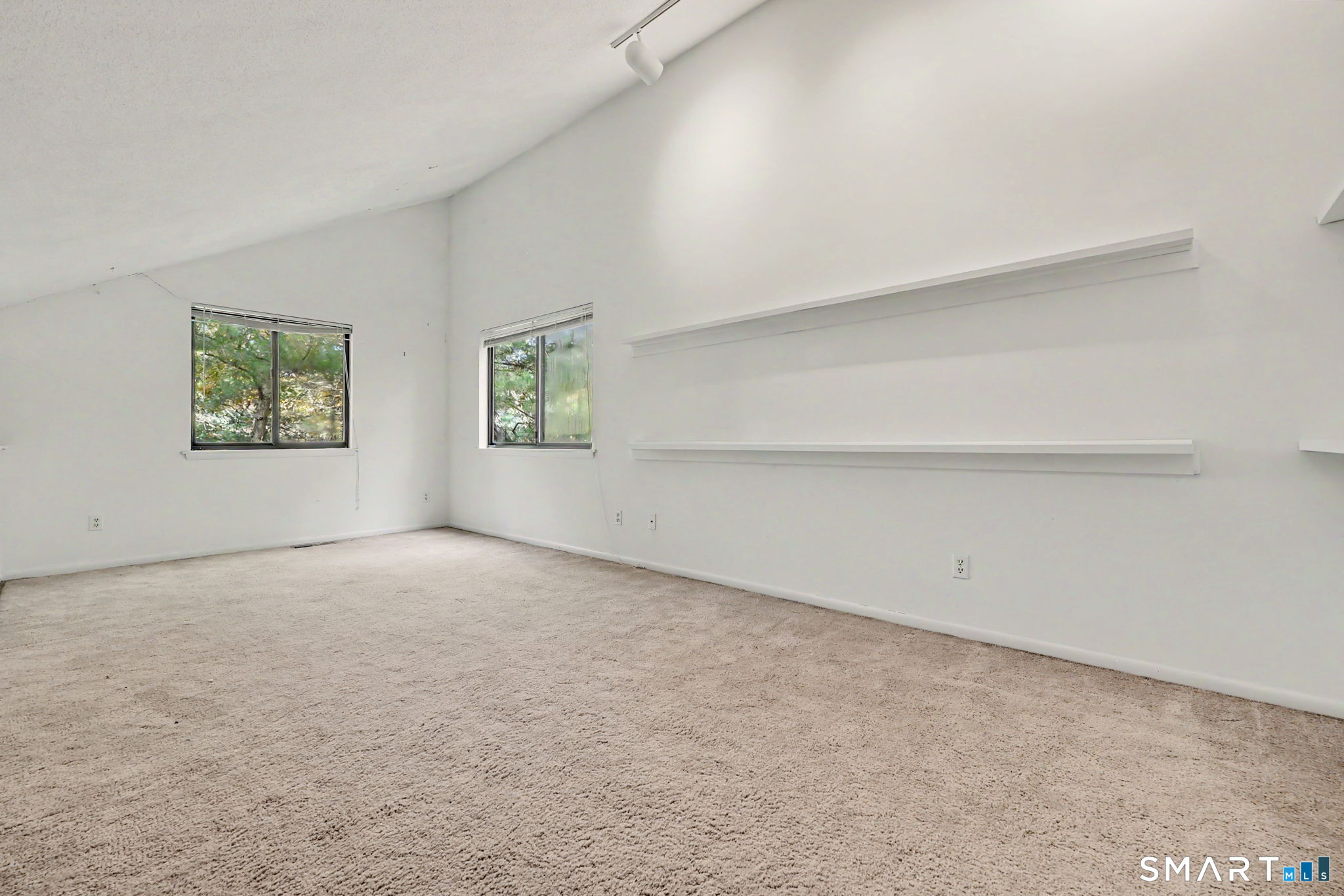 30 Avonside Knolls Avon CT 06001