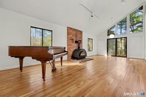 30 Avonside Knolls Avon CT 06001