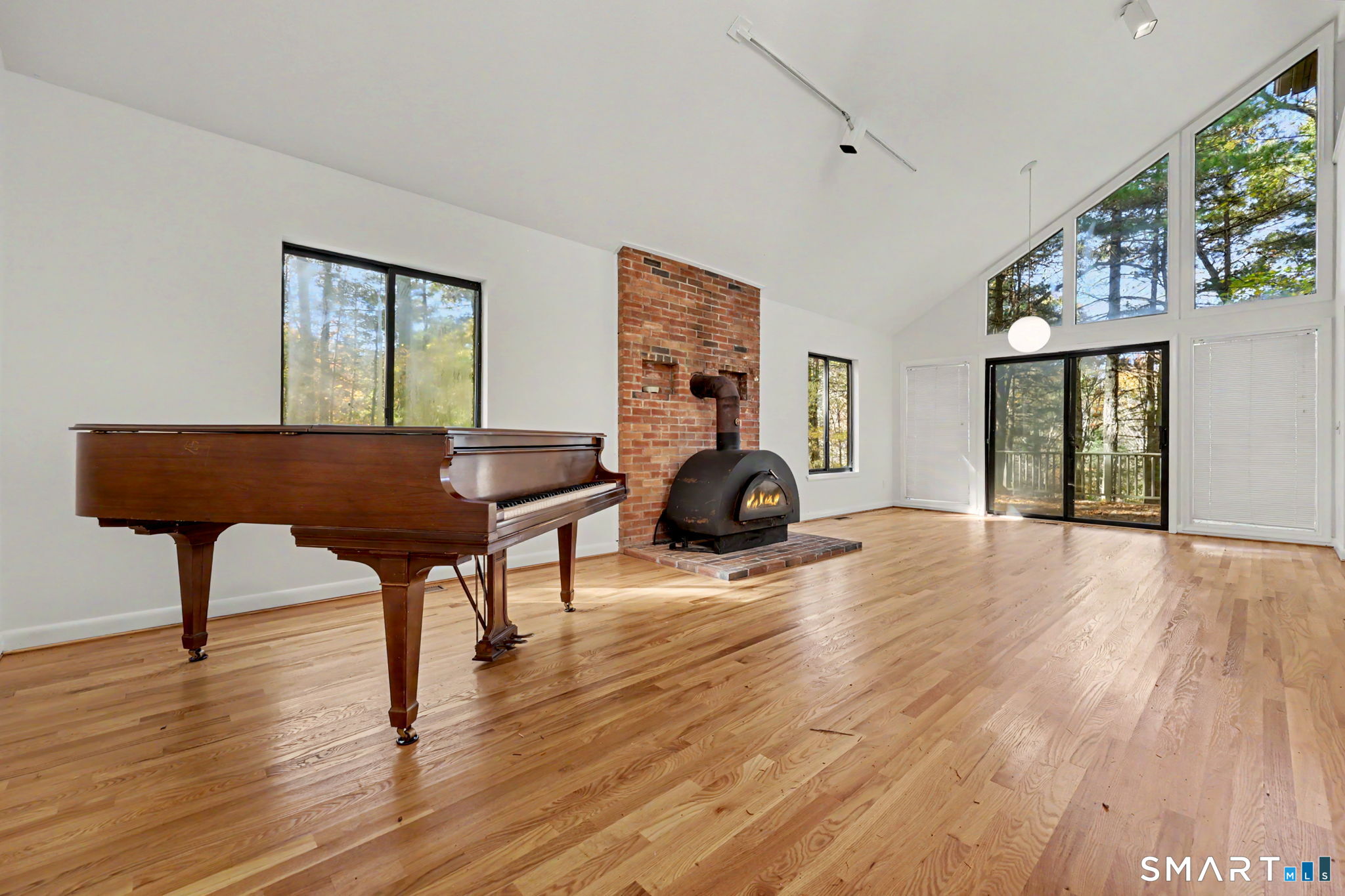 30 Avonside Knolls Avon CT 06001