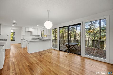 30 Avonside Knolls Avon CT 06001