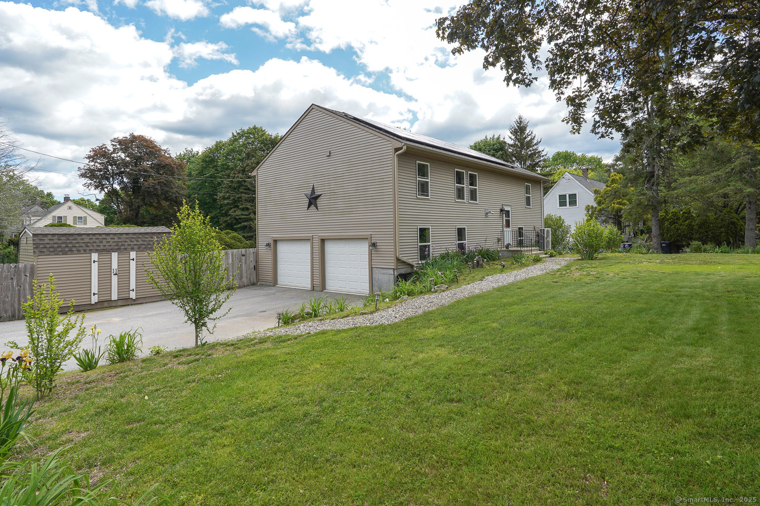 283 Woodstock Avenue Putnam CT 06260