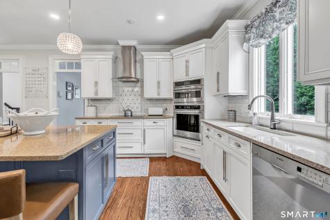 22 Round Ridge Trail Trumbull CT 06611