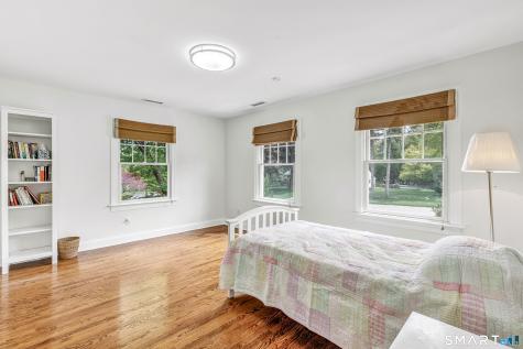 22 Round Ridge Trail Trumbull CT 06611