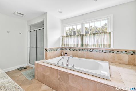 22 Round Ridge Trail Trumbull CT 06611