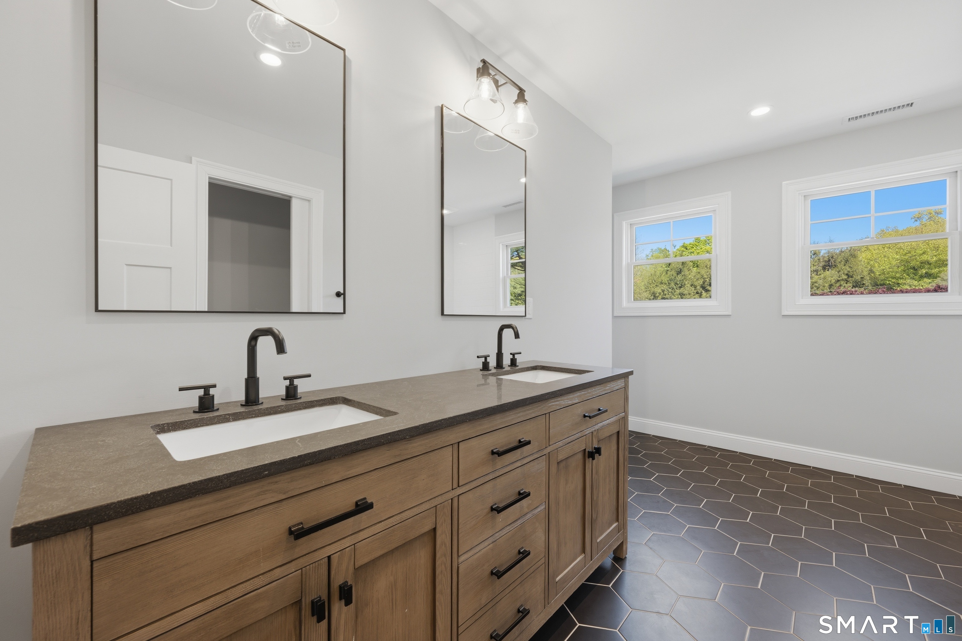 360 Taulman Road Orange CT 06477