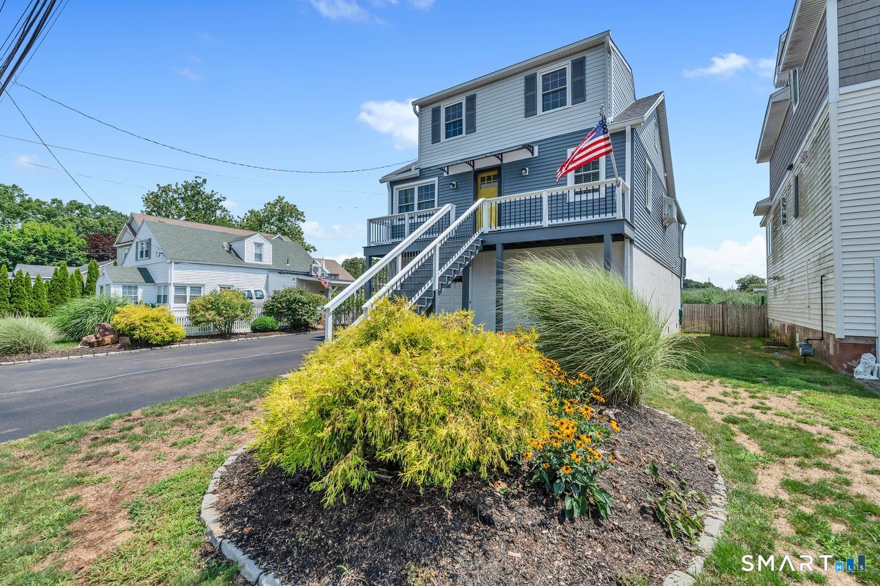 9 Phillip Street East Haven CT 06512