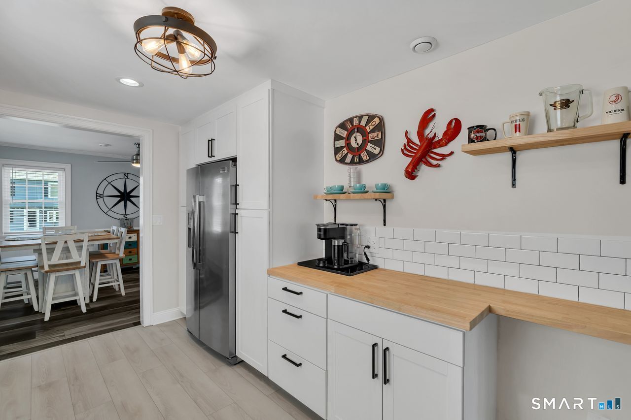 9 Phillip Street East Haven CT 06512